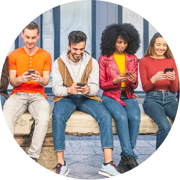 Affiliate marketers working together